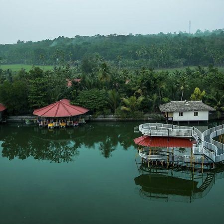 Mango Meadows Hotel Kottajam Kültér fotó