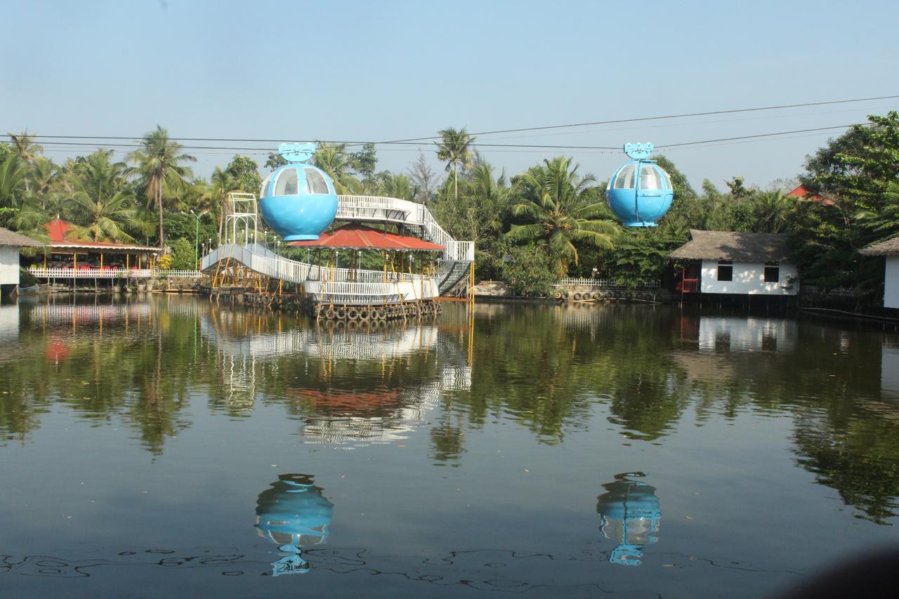 Mango Meadows Hotel Kottajam Kültér fotó